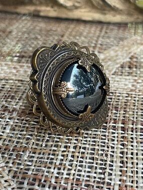 JAN MICHAELS San Francisco Vintage Brass Filigree Adjustable Ring